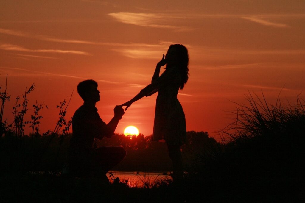 proposal at sunset Pixabay